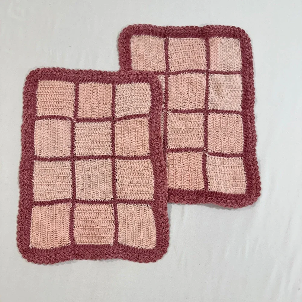 Handmade Crochet Placemats X2 Pink Mauve Checkered Scalloped Cotton Vintage